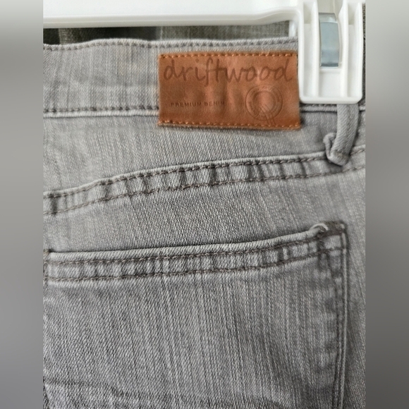 Driftwood Jeans Sz 29 Jackie Charcoal Wash Mid Rise Embroidered Stretch Denim - Picture 3 of 6